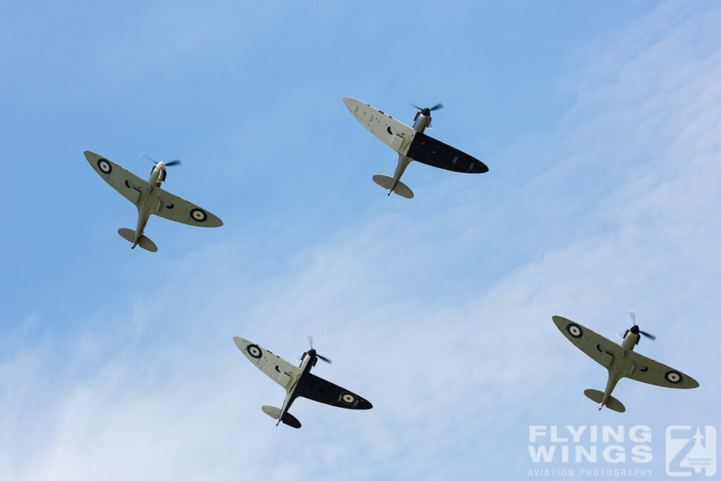 2014, Duxford, Flying Legends, Moreno, Spitfire, formation, warbirdsnews